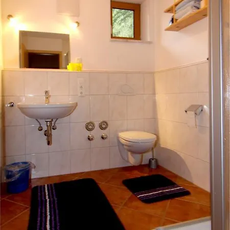 Fluchthaeusl Apartment