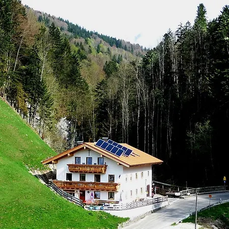Fluchthaeusl Apartmán